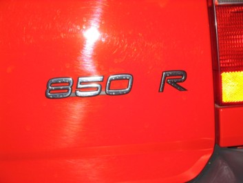 850 R-Logo